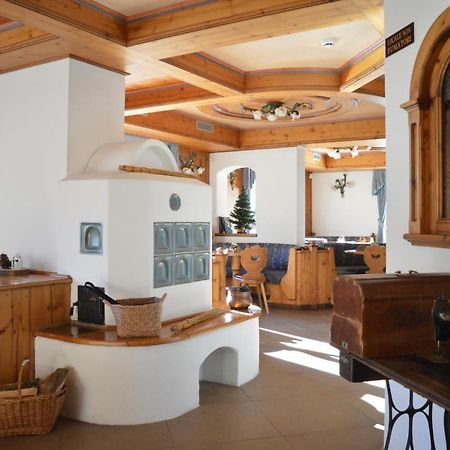 Hotel Villa Aurora San Martino Di Castrozza Esterno foto