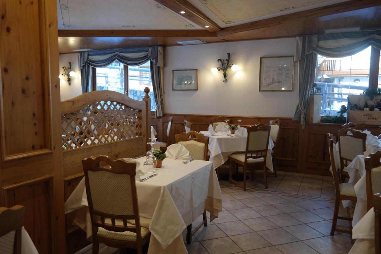 Hotel Villa Aurora San Martino Di Castrozza Esterno foto