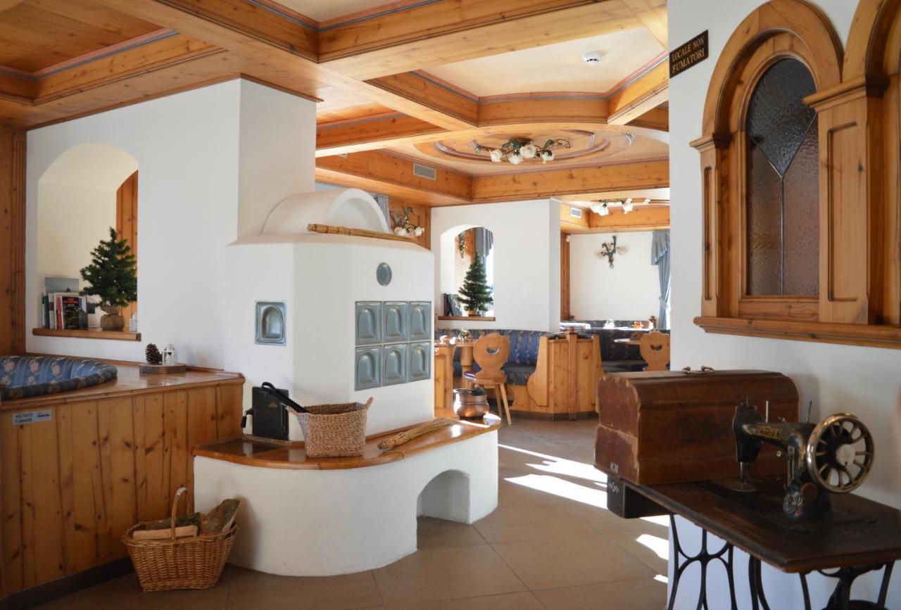 Hotel Villa Aurora San Martino Di Castrozza Esterno foto