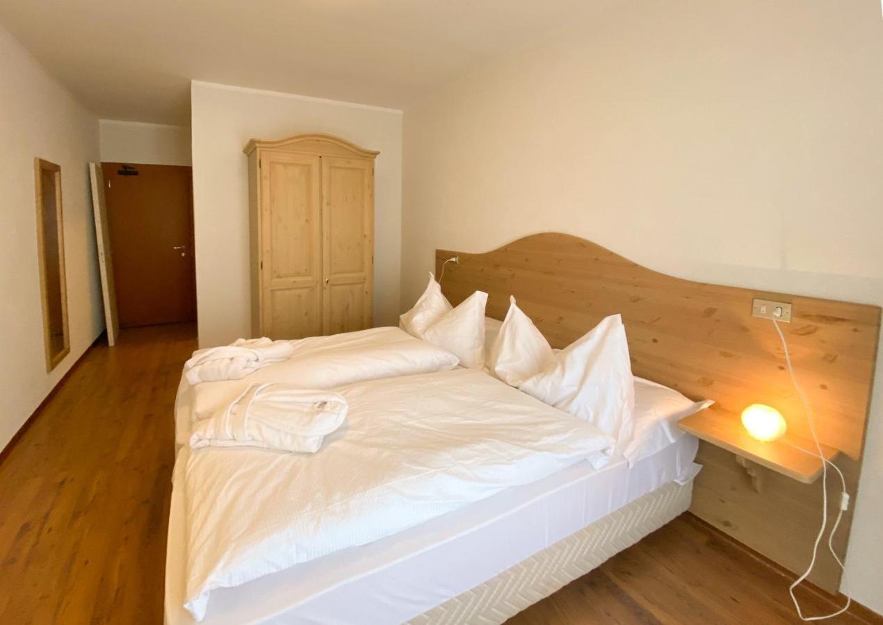 Hotel Villa Aurora San Martino Di Castrozza Esterno foto