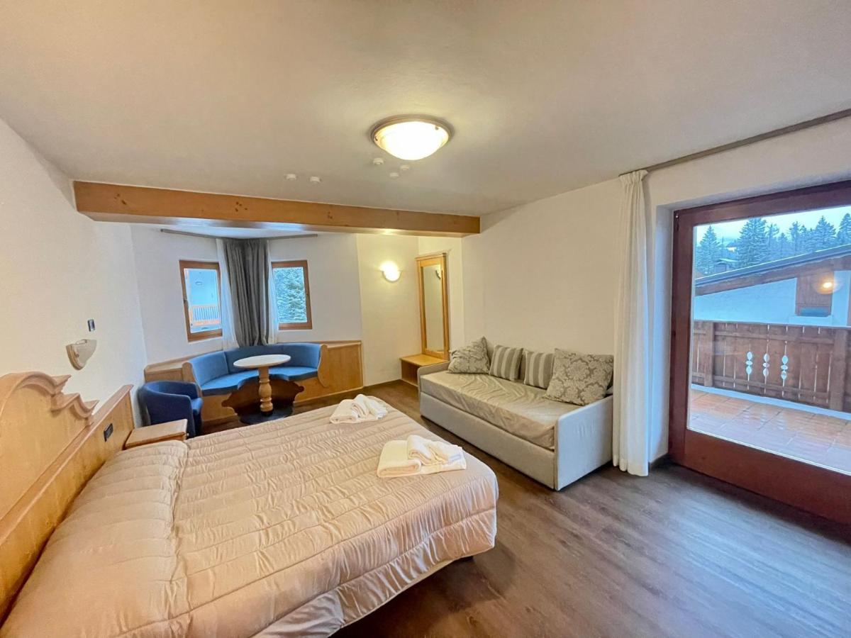 Hotel Villa Aurora San Martino Di Castrozza Esterno foto