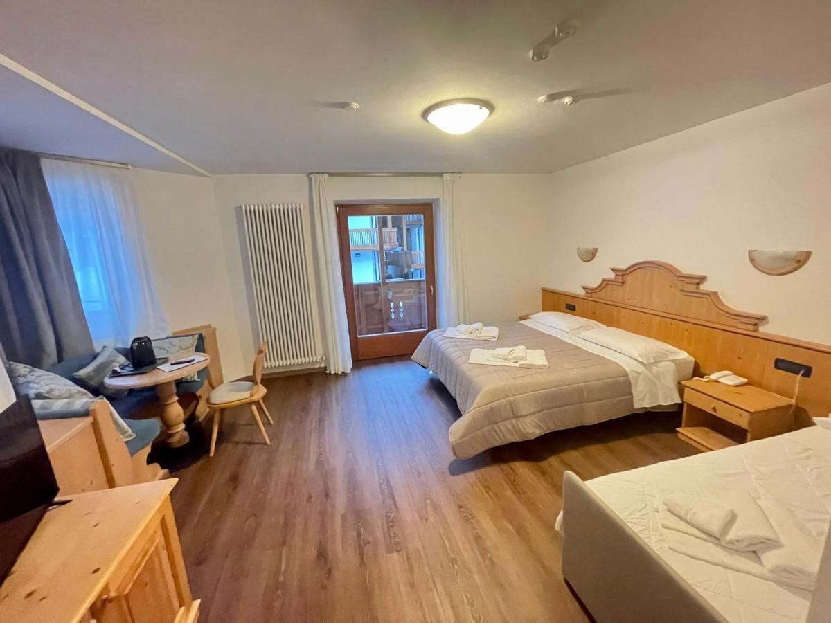 Hotel Villa Aurora San Martino Di Castrozza Esterno foto