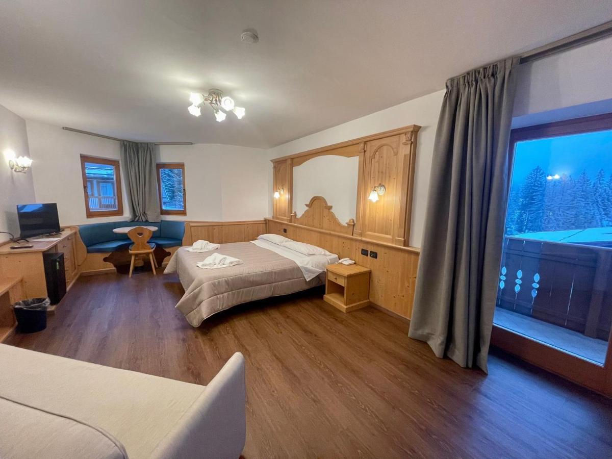 Hotel Villa Aurora San Martino Di Castrozza Esterno foto