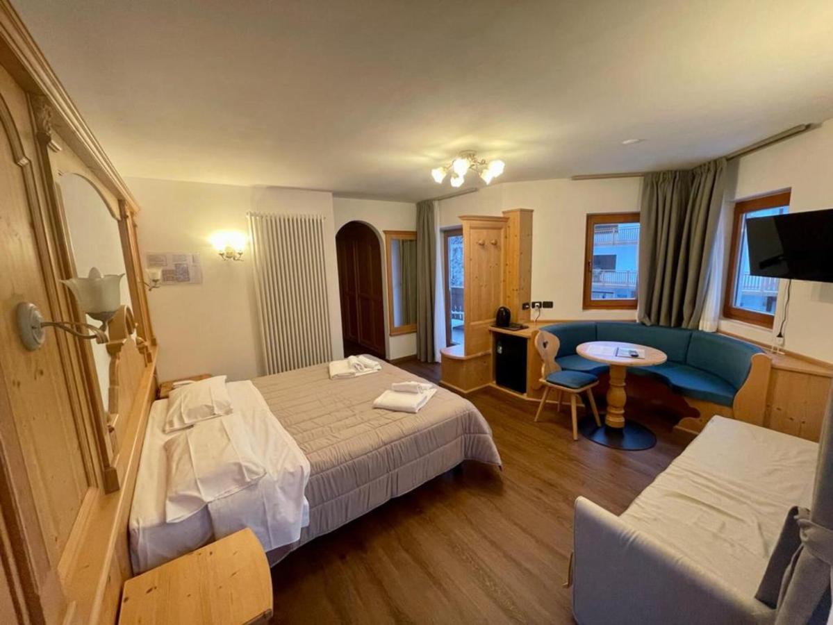 Hotel Villa Aurora San Martino Di Castrozza Esterno foto