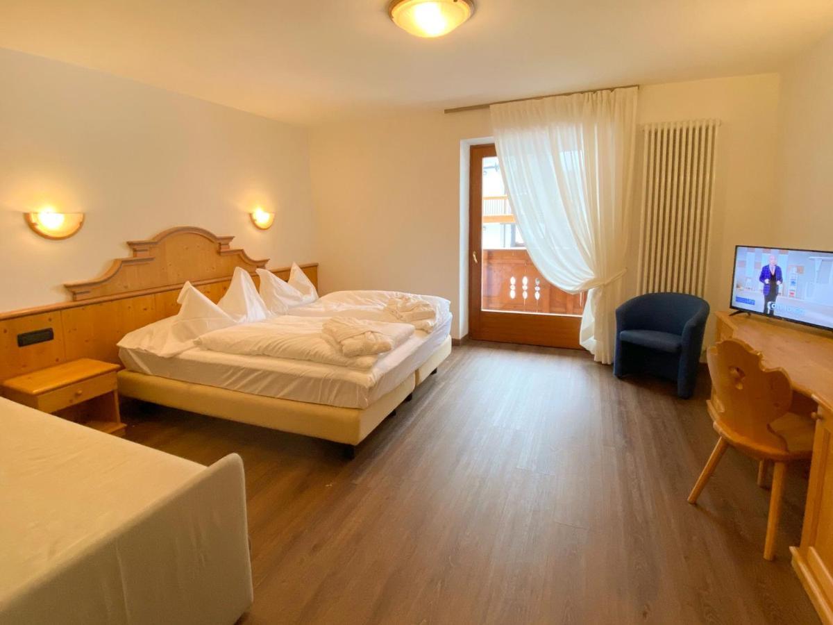 Hotel Villa Aurora San Martino Di Castrozza Esterno foto