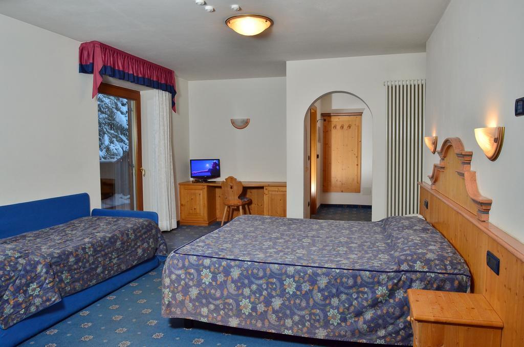 Hotel Villa Aurora San Martino Di Castrozza Esterno foto