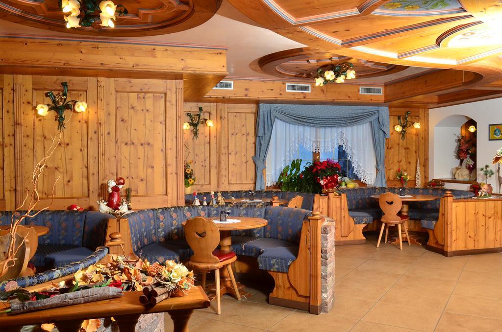 Hotel Villa Aurora San Martino Di Castrozza Esterno foto