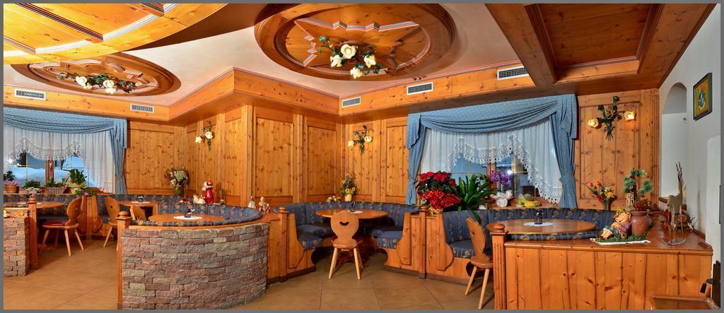 Hotel Villa Aurora San Martino Di Castrozza Esterno foto