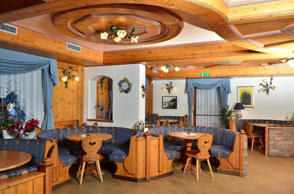 Hotel Villa Aurora San Martino Di Castrozza Esterno foto