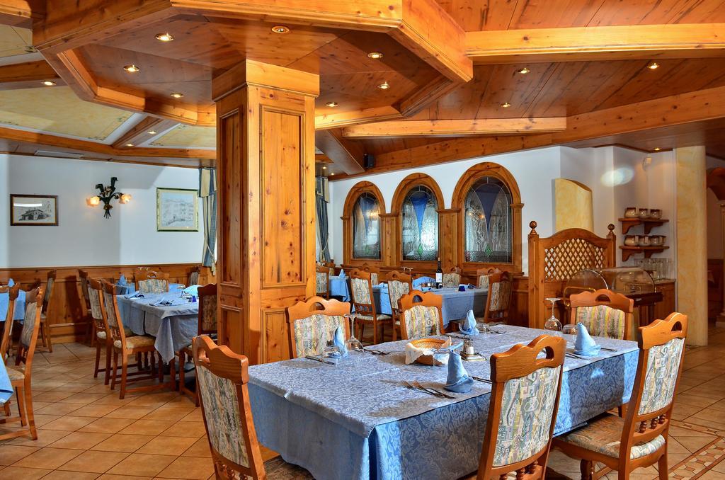 Hotel Villa Aurora San Martino Di Castrozza Esterno foto